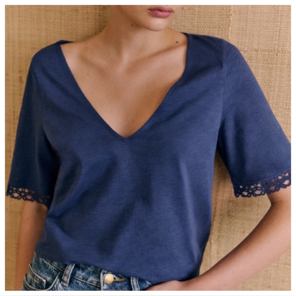 Sezane Blue Short Sleeve V-Neck Tee with Lace Trim